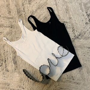 Bundle - Old Navy fitted tanks